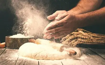 Evde Pizza Hamuru Yapımı Tarifi