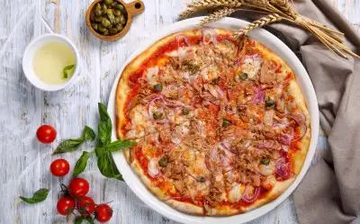 Ton Balıklı Pizza Tarifi