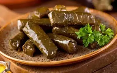 Zeytinyağlı Yaprak Sarma Tarifi