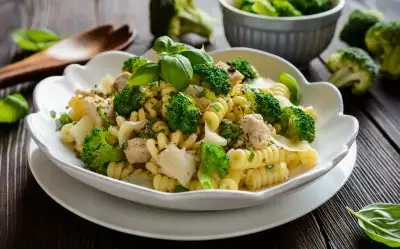 Brokoli Soslu Makarna Tarifi