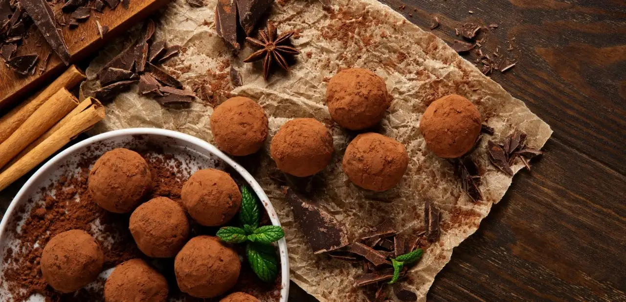 İki Malzemeli Çikolatalı Truffle Tarifi