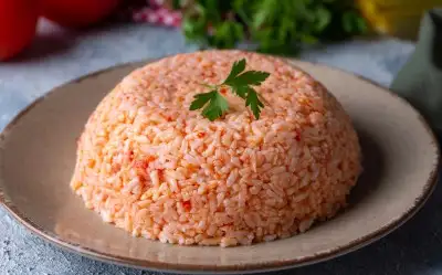 Domatesli Pilav Tarifi