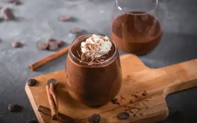 Dört Malzemeli Çikolatalı Mus Tarifi