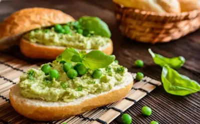 Ekmek Üstü Peynirli Enginar Tarifi