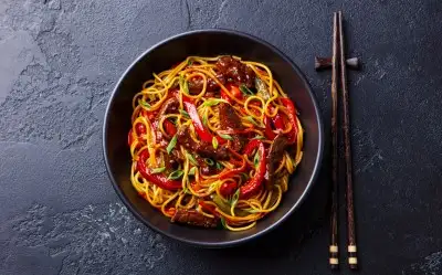 Etli Noodle Tarifi