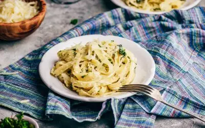 Fettuccine Alfredo Tarifi
