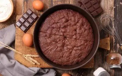 Dört Malzemeli Kakaolu Kek Tarifi