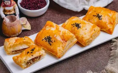 Kıymalı Milföy Börek Tarifi