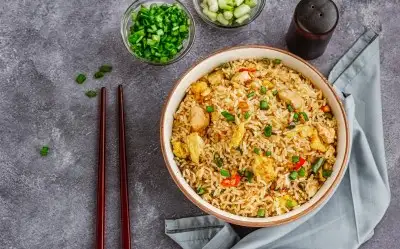 Kızarmış Pilav (Fried Rice) Tarifi