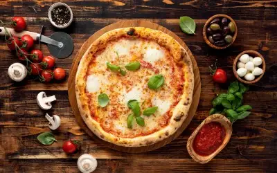 Pizza Margherita (Margarita Pizza) Tarifi