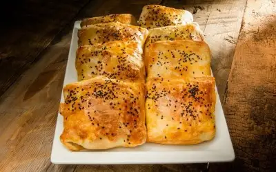 Milföyden Kahvaltılık Börek Tarifi