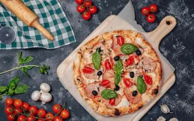 Kolay Pizza Tarifleri: Evde Kolaylıkla Yapılabilecek 20 Pizza Tarifi