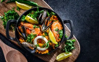Deniz Mahsüllü Paella Tarifi