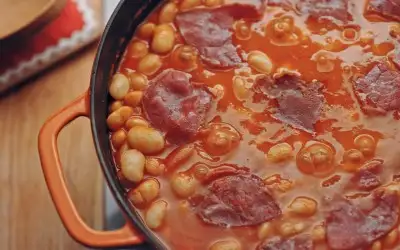 Pastırmalı Kuru Fasulye Tarifi