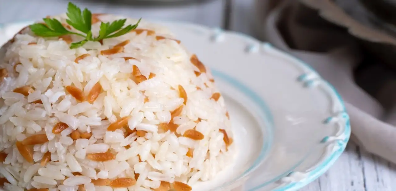 Şehriyeli Pirinç Pilavı Tarifi