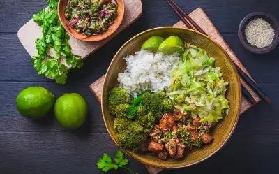 Soslu Tavuk Kasesi Tarifi