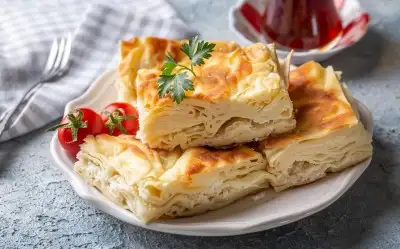 El Açması Börek Tarifleri: Birbirinden Nefis ve Kolay 17 El Açması Börek Tarifi