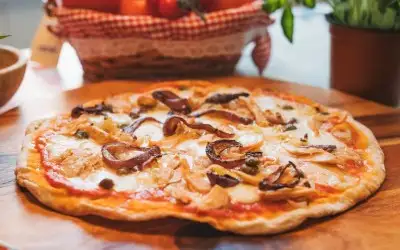 Ton Balıklı Kolay Pizza Tarifi